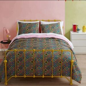 3-Piece Wonderland Knit Multicolor Microfiber Reversible Comforter Set Full/Qu